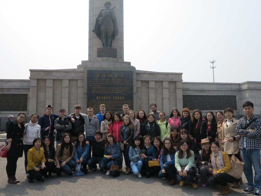 празднования «Дня Победы»-РЦ-в Даляне-070514-03.jpg